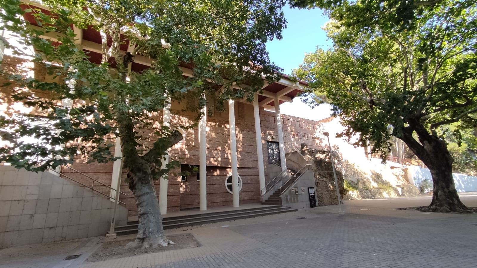 AUDITORIO FACHADA